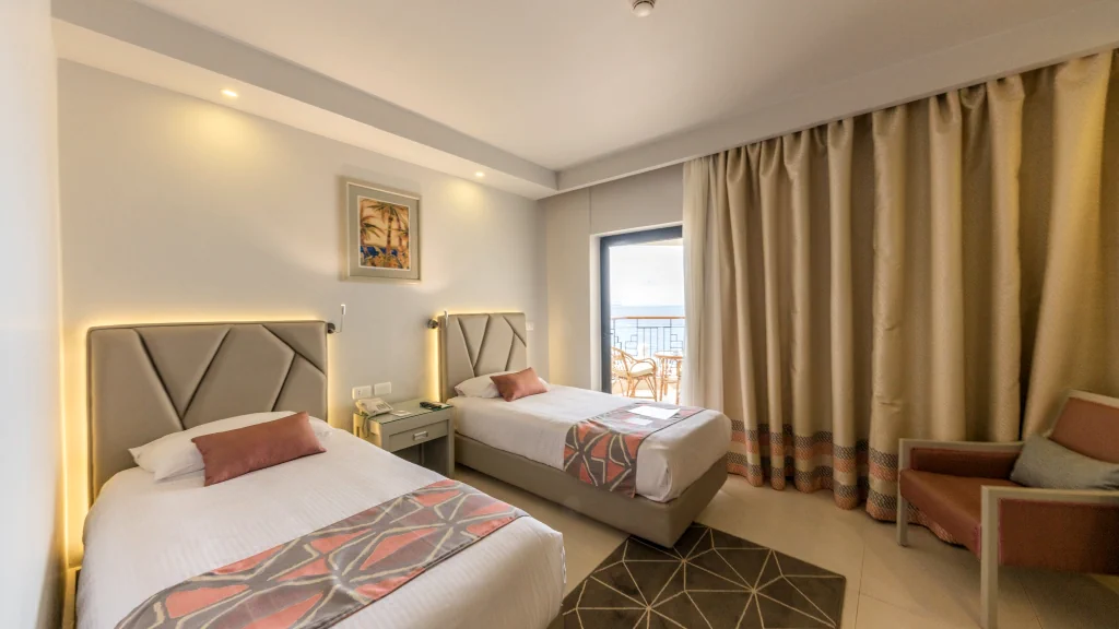 الفندق صن رايز هوليدايز ريزورت - الغردقة